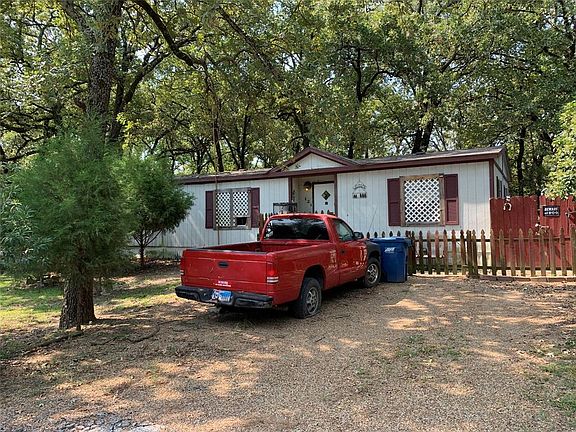 2nd image of 121 Tara Trace Dr