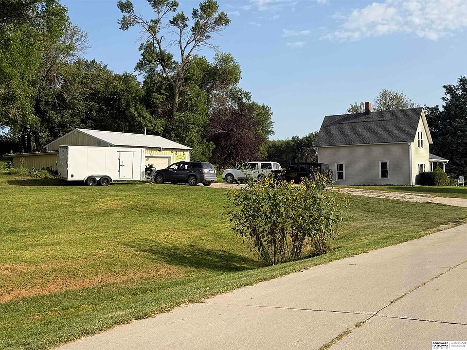 2nd image of 2180 County Road 37