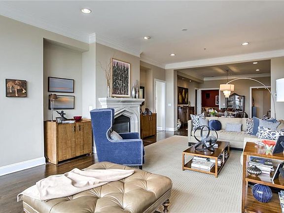 5th image of 2929 McGee 404 St #404