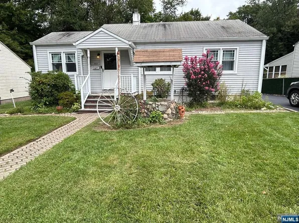 360 N 4th Ave, Hawthorne, NJ 07506