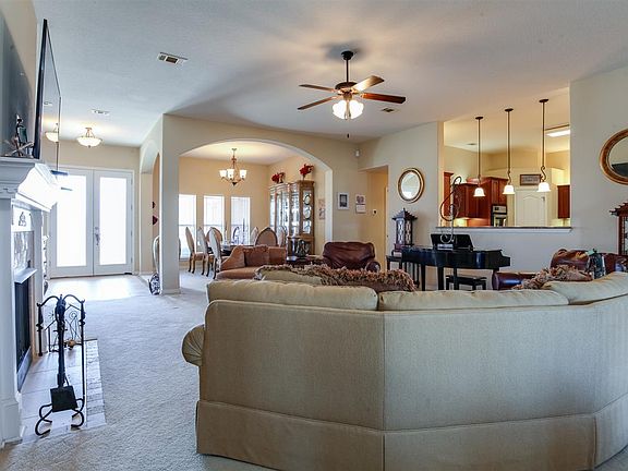 5th image of 9764 Misty Meadow Ln