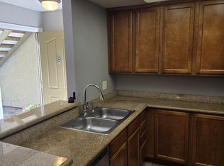 432 Edgehill Ln UNIT 37, Oceanside, CA 92054