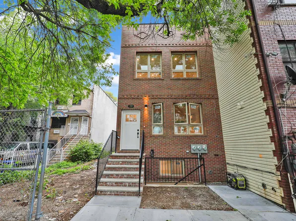 175a Buffalo Avenue