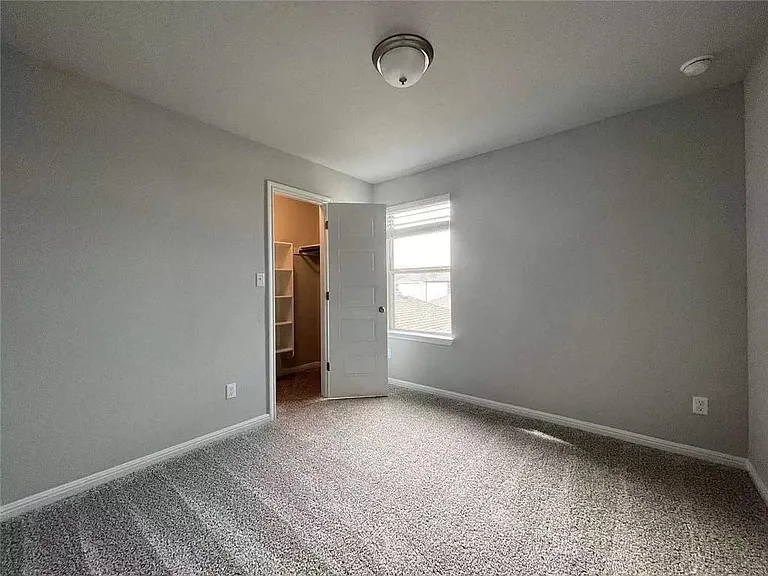 2205 Arendale Dr — Photo 13