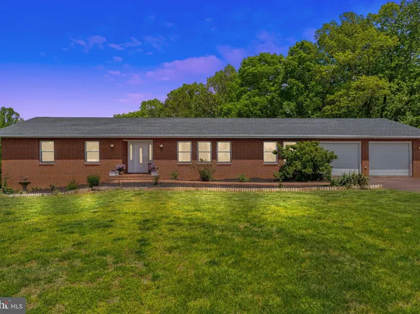 846 George James Loop, Radiant, VA 22732