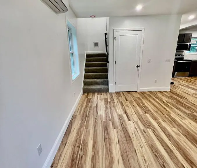 124 Crane Ave #B — Photo 1
