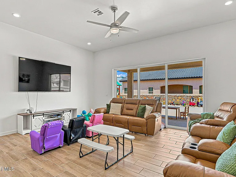 14585 John McNeely Ave — Photo 16