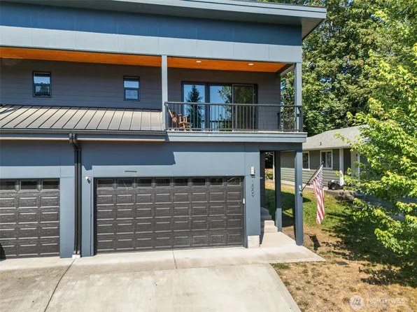 1559 Thompson Drive, Bremerton, WA 98337