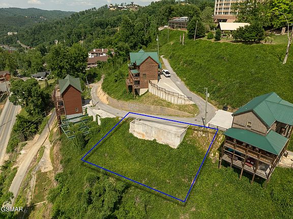 4th image of 748 Widows Knob Rd Lot 3