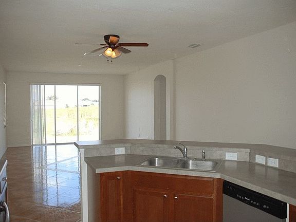 4th image of 6044 Blue Sage Dr