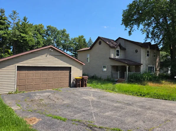 8404 Dorr Rd, Wonder Lake, IL 60097