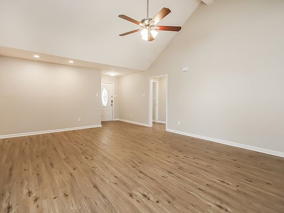 5th image of 918 Chase Park Dr