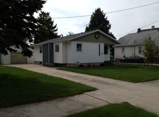 1023 28th St, Two Rivers, WI 54241