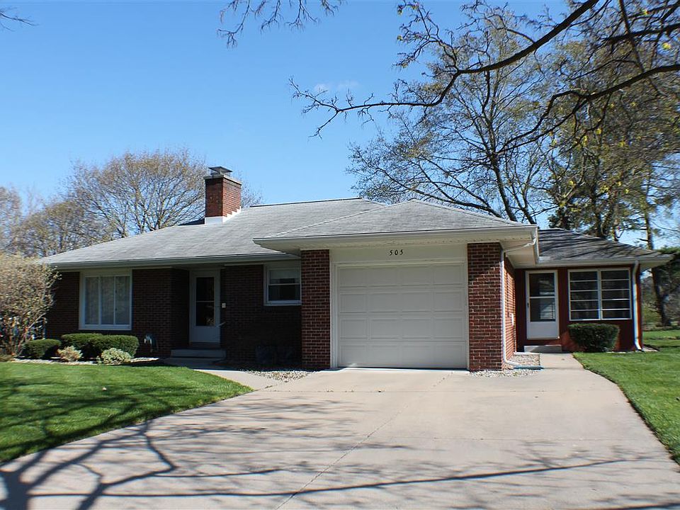 1st image of 505 E Meadowbrook Dr
