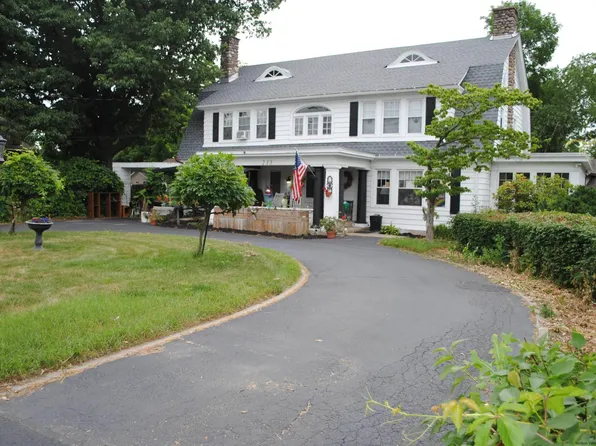 213 Broadway, Port Ewen, NY 12466
