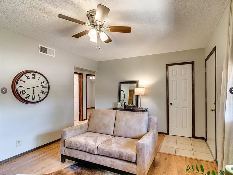 722 S Meadow Ln — Photo 13