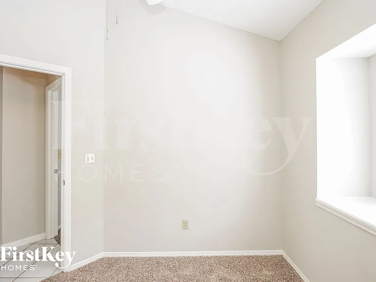 1008 Vannessa Dr — Photo 11