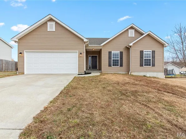 6 Lost Meadow Ct, Winfield, MO 63389