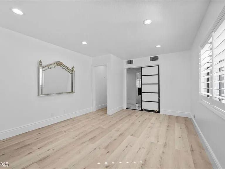 1695 Montessouri St — Photo 30
