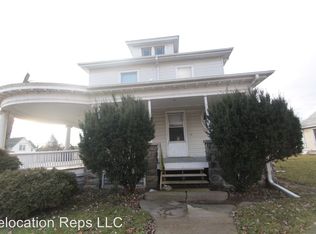 1546 12th Ave APT 2, Moline, IL 61265