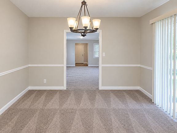 5th image of 6204 Parkbrook Dr