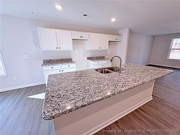 3rd image of 34 Morgan Ct