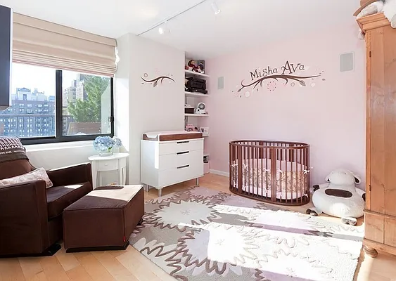 Rented by ER (DO NOT USE) | media 18