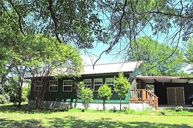 1st image of 119 Guinevere Cir