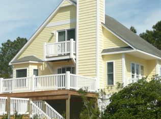 301 Osprey Ridge Dr, Emerald Isle, NC 28594