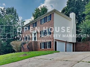 3651 Mountain Cove Rd, Snellville, GA 30039