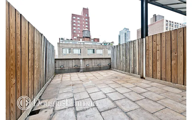 Sold by Douglas Elliman | media 19