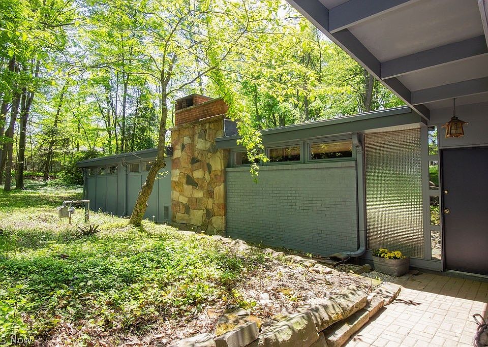 7700 ster Rd, Middleburg Heights, OH 44130 Zillow