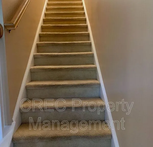 105 Barberry St — Photo 13
