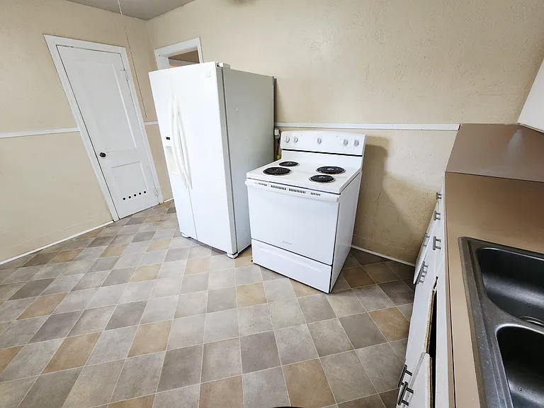 2407 SW B Ave — Photo 10