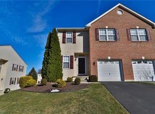 3775 Knight Dr, Macungie, PA 18062