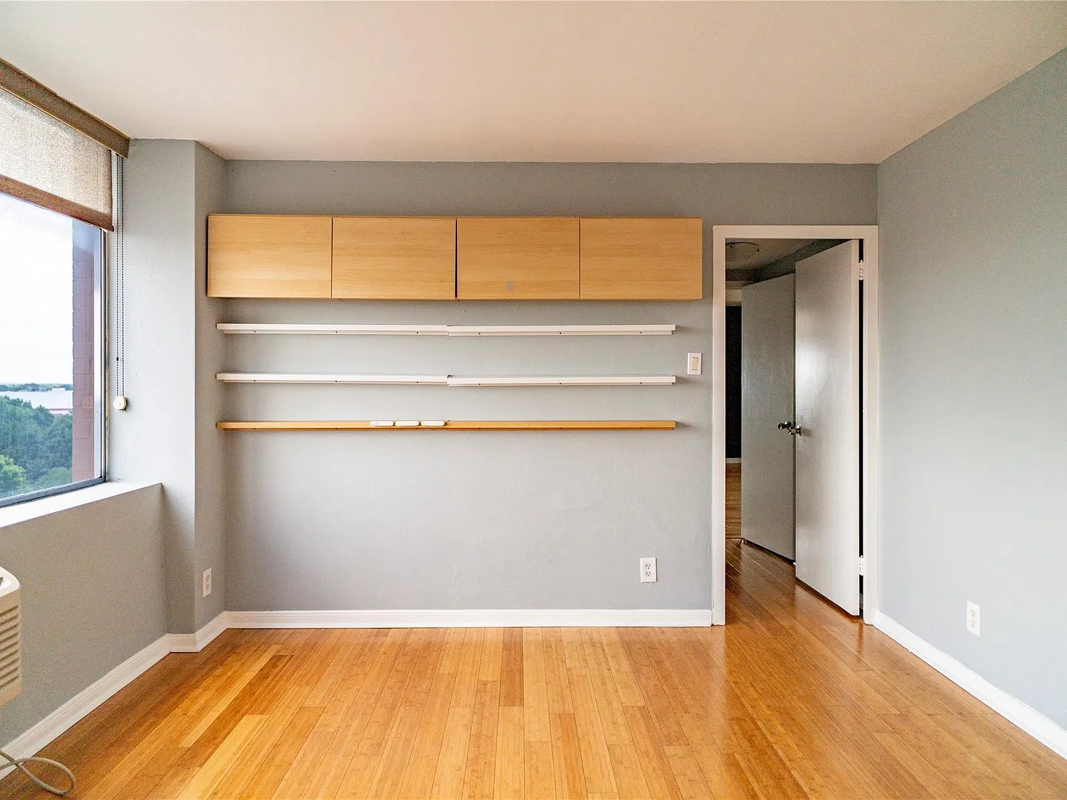 2 bed, 2.0 bath, 1100 sqft, $1,600 — Photo 3