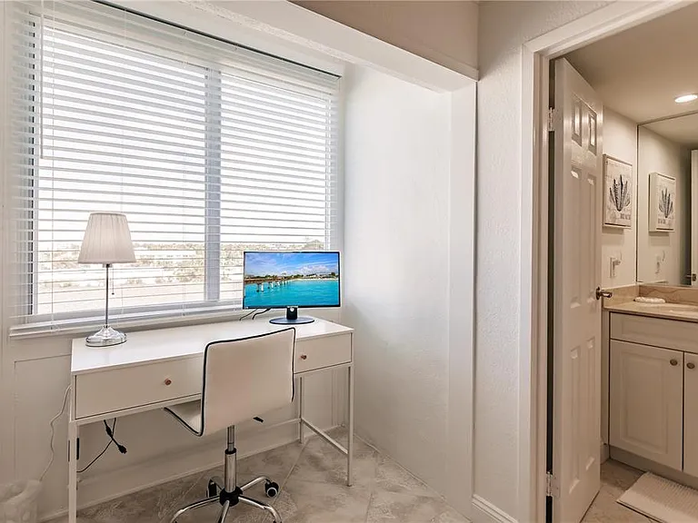1055 W Peppertree Dr #405AA — Photo 23