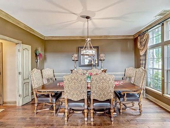 4th image of 1814 Mason Ct