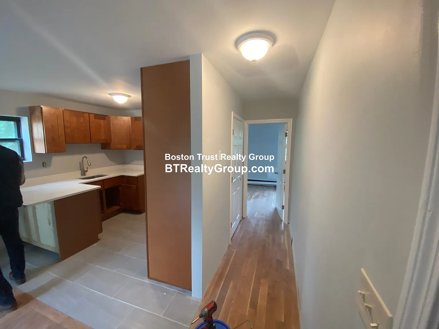 2 bed, 1.0 bath, $2,800 — Photo 2
