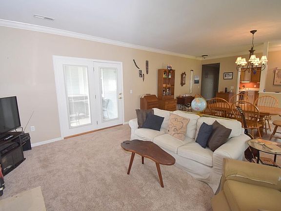 5th image of 2716 Cedarbrook Way
