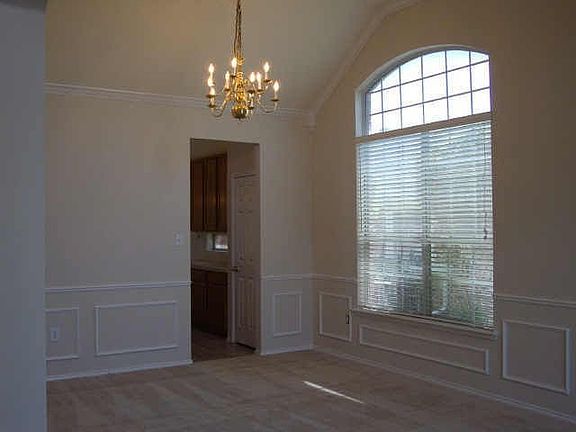 2nd image of 2210 Oak Forest Dr