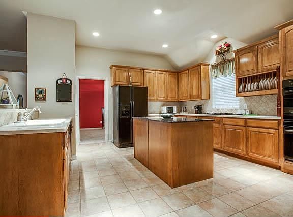5th image of 2264 Fountain Glen Ln