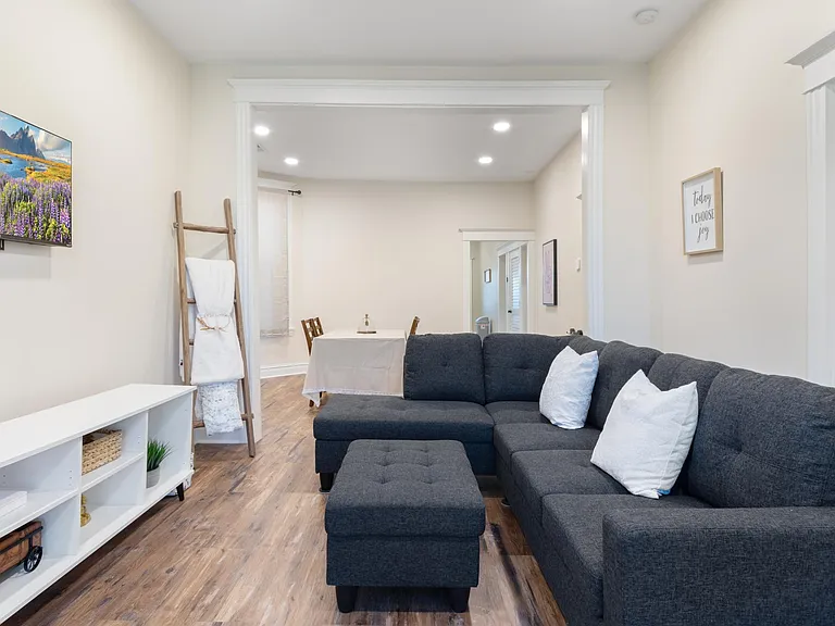 4009 W Gladys Ave #A — Photo 1