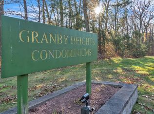 27 Granby Hts, Granby, MA 01033