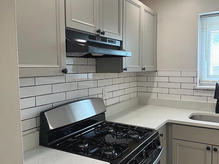 37-47 Westervelt Pl #4AF — Photo 1