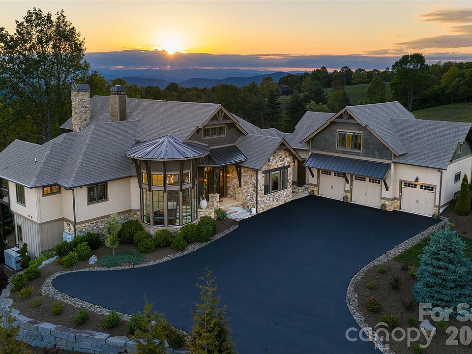 1st image of 31 Bear Tree Ct