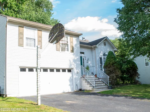 53 Sami Drive, Howell, NJ 07731