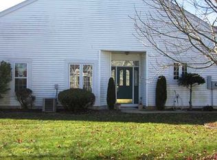 1 Birmingham Ln, Monroe Township, NJ 08831