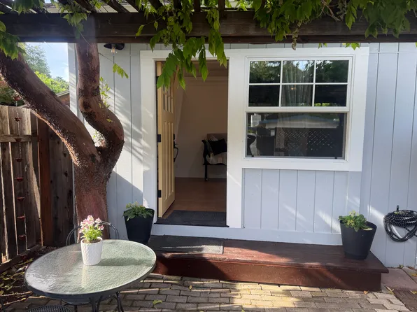 243 Orchard Ave, Sonoma, CA 95476