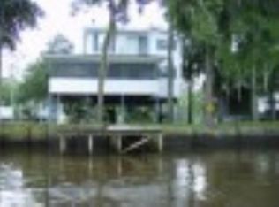 503 Cypress Village Rd S, Karnack, TX 75661